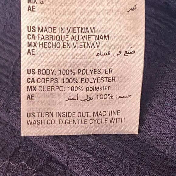 NWOT Bar III Sleeveless Blue Print Blouse with Neck Tie. Size Large. - Picture 8 of 8